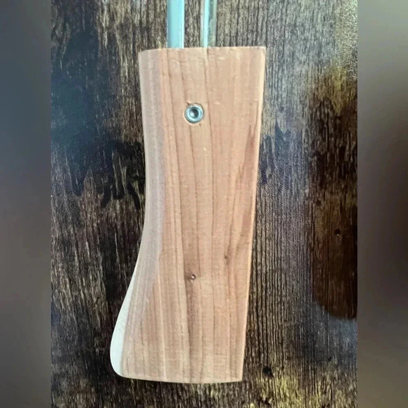 Rochester Shoe Tree Co. | pair of shoe trees - Picture 8 of 10